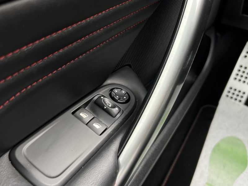 PEUGEOT RCZ PHASE 2 GT Line 2.0 HDI 163 Cv / ORIGINE FRANCE - GARANTIE 1 AN