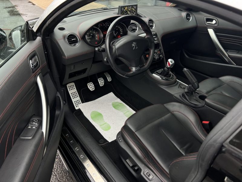 PEUGEOT RCZ PHASE 2 GT Line 2.0 HDI 163 Cv / ORIGINE FRANCE - GARANTIE 1 AN