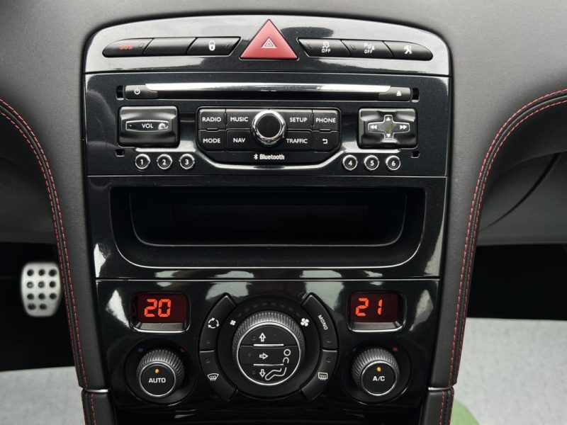 PEUGEOT RCZ PHASE 2 GT Line 2.0 HDI 163 Cv / ORIGINE FRANCE - GARANTIE 1 AN