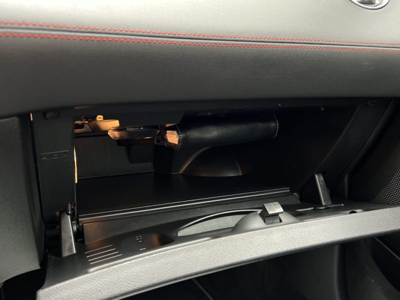 PEUGEOT RCZ PHASE 2 GT Line 2.0 HDI 163 Cv / ORIGINE FRANCE - GARANTIE 1 AN