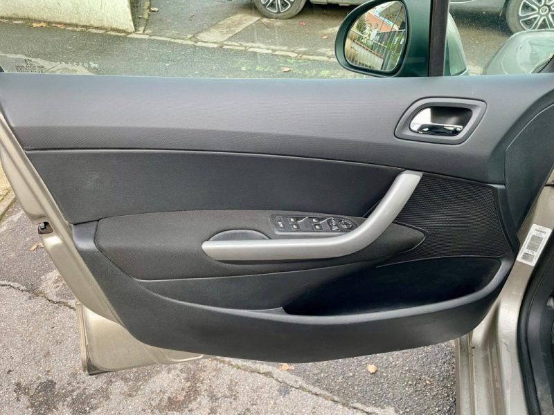 PEUGEOT 308 1.6 VTI 120 ACTIVE 