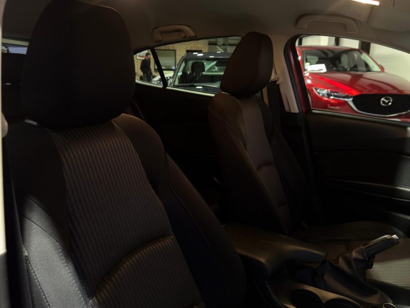 🔹 Mazda 3 – 2.2 Skyactiv-D – 150 chevaux – Élégance - Reprise possible - Garantie 6 mois 