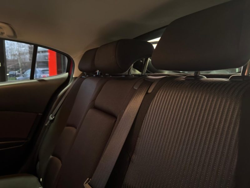 🔹 Mazda 3 – 2.2 Skyactiv-D – 150 chevaux – Élégance - Reprise possible - Garantie 6 mois 