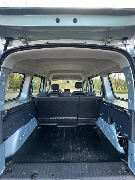 RENAULT KANGOO 1.5 DCI 75CV AUTHENTIQUE 81000 2011