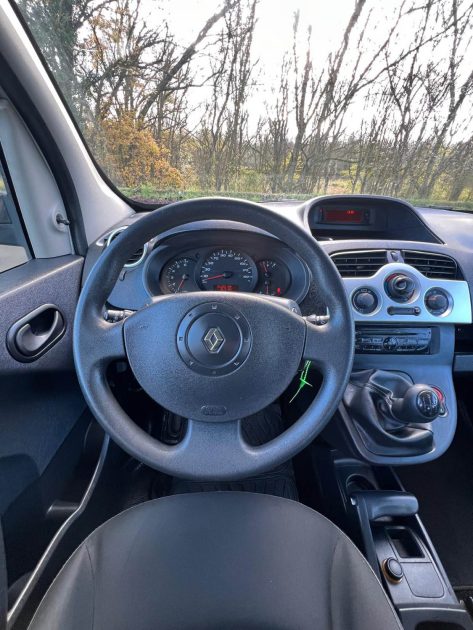 RENAULT KANGOO 1.5 DCI 75CV AUTHENTIQUE 81000 2011