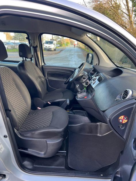 RENAULT KANGOO 1.5 DCI 75CV AUTHENTIQUE 81000 2011