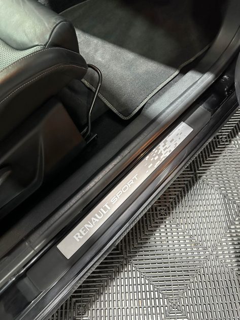 RENAULT MEGANEIII  RS CUP GP  2.0T 250CV