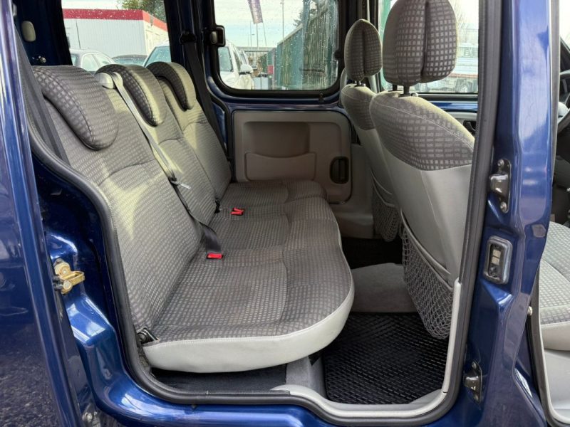 RENAULT KANGOO 1.6l 16S 4X4 FAIRWAY 95CV 2005