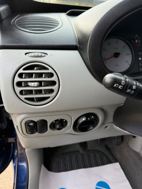 RENAULT KANGOO 1.6l 16S 4X4 FAIRWAY 95CV 2005