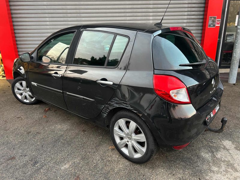 RENAULT CLIO Boite automatique Moteur 82000 km
