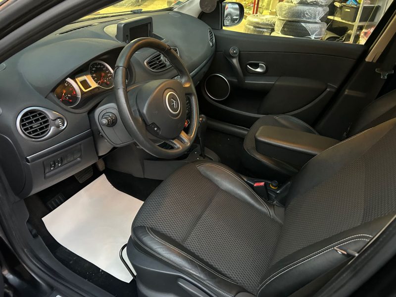 RENAULT CLIO Boite automatique Moteur 82000 km