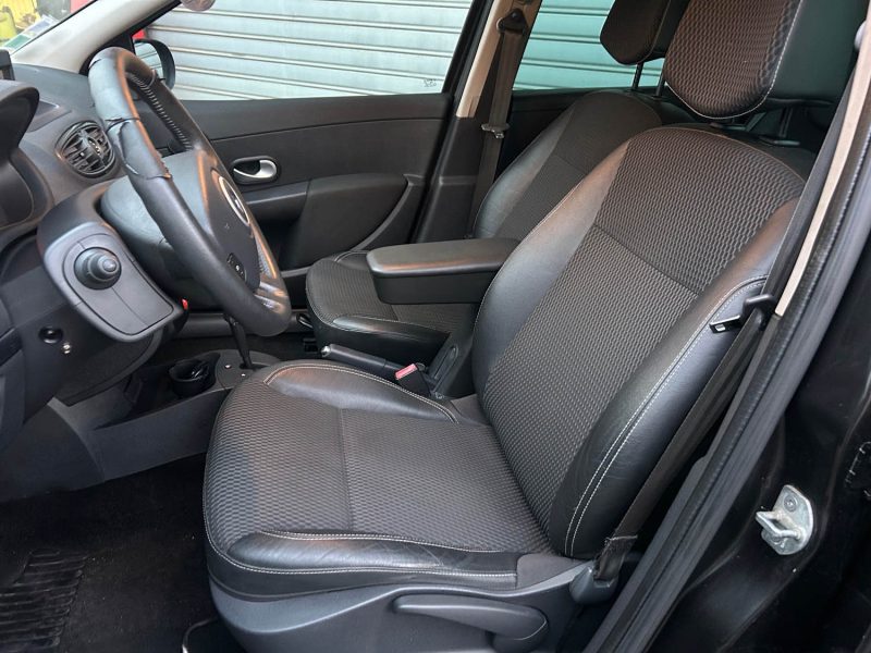 RENAULT CLIO Boite automatique Moteur 82000 km