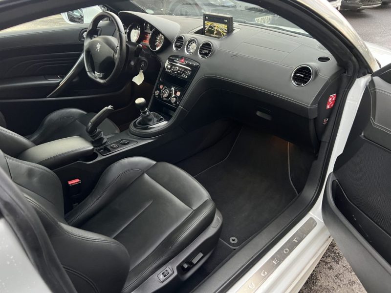 PEUGEOT RCZ PHASE 2 1.6 THP 156 Cv ORIGINE FRANCE / 61 800 Kms - GARANTIE 1 AN