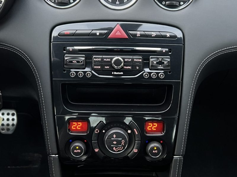 PEUGEOT RCZ PHASE 2 1.6 THP 156 Cv ORIGINE FRANCE / 61 800 Kms - GARANTIE 1 AN