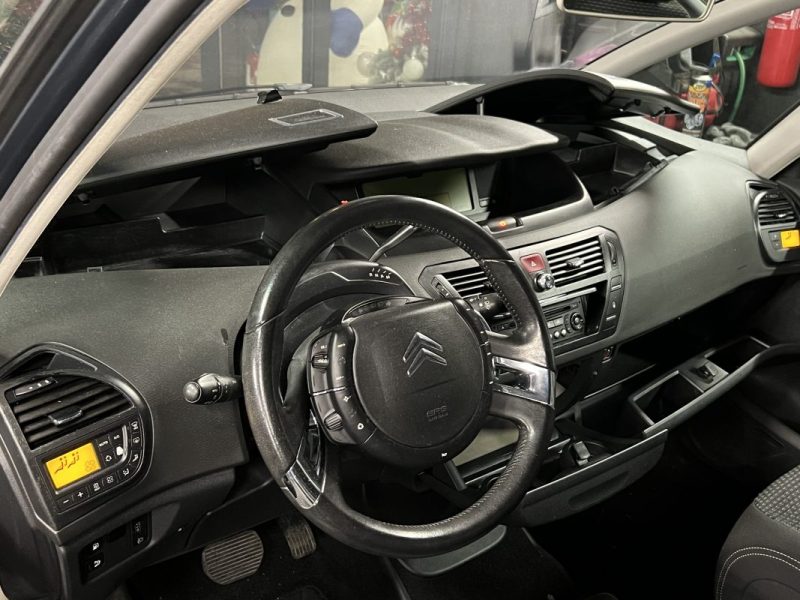 CITROEN C4 PICASSO 1.6 HDI 110 Cv BOITE AUTOMATIQUE / 63 100 Kms 1ERE MAIN - GARANTIE 1 AN