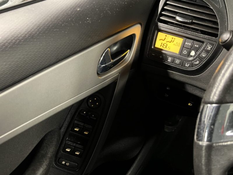 CITROEN C4 PICASSO 1.6 HDI 110 Cv BOITE AUTOMATIQUE / 63 100 Kms 1ERE MAIN - GARANTIE 1 AN