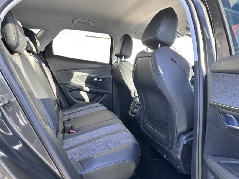 PEUGEOT 3008 1.5 HDI 130CV ALLURE / 1ERE MAIN