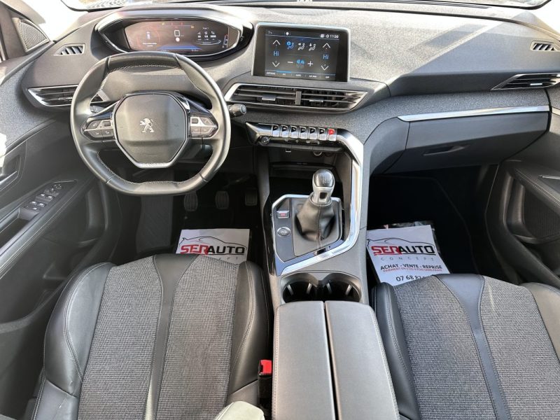 PEUGEOT 3008 1.5 HDI 130CV ALLURE / 1ERE MAIN