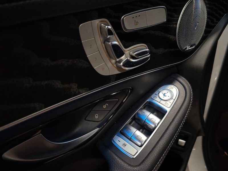 MERCEDES GLC 220D 170CV SPORTLINE PACK AMG 4-MATIC TOIT OUVRANT / BURMESTER / 360° / SIÈGES ELECT A MÉMOIRES