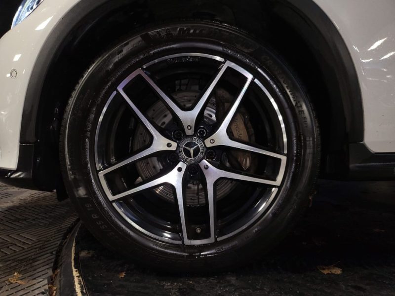 MERCEDES GLC 220D 170CV SPORTLINE PACK AMG 4-MATIC TOIT OUVRANT / BURMESTER / 360° / SIÈGES ELECT A MÉMOIRES