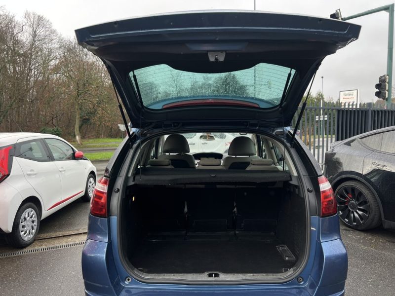 CITROEN C4 EXCLUSIVE EXCLUSIVE 1.6 HDI 110 Cv - BVM6 / 75 100 Kms CRIT AIR 2 - GARANTIE 1 AN