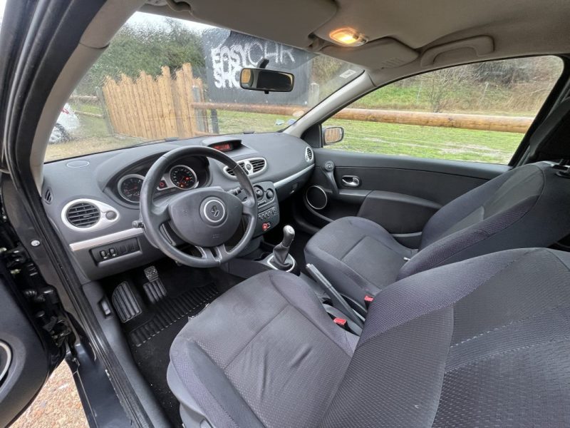 RENAULT CLIO 3 CONFORT DYNAMIQUE 1.5DCI 85 2005 GARANTIE