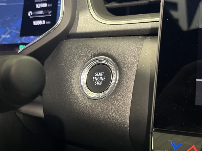 RENAULT CAPTUR TOIT OUVRANT HYBRID 1.6 E-TECH 145 CH TECHNO / PACK SAFETY & DRIVING