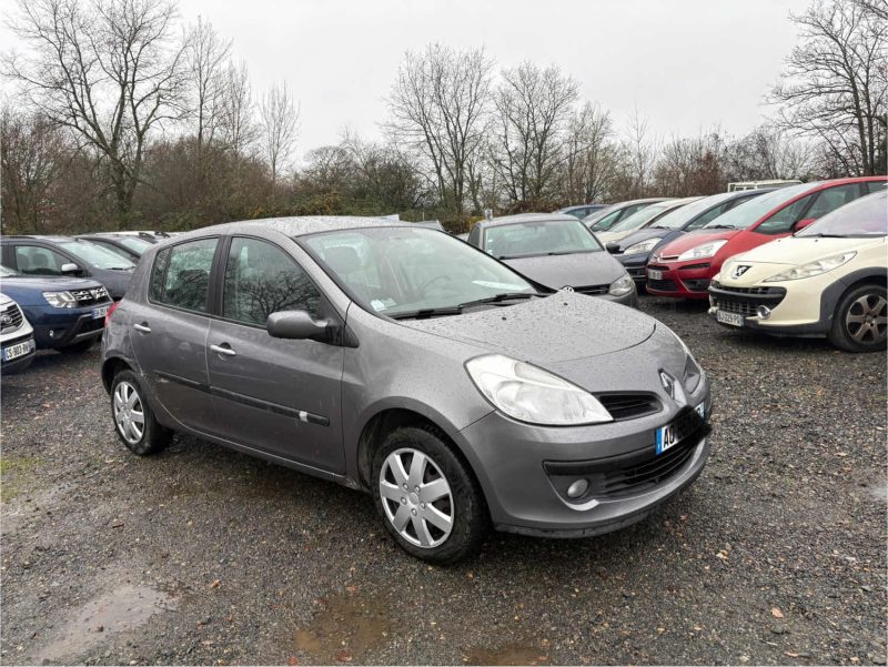 RENAULT CLIO III EXPRESSION 1.5DCI 85cv 