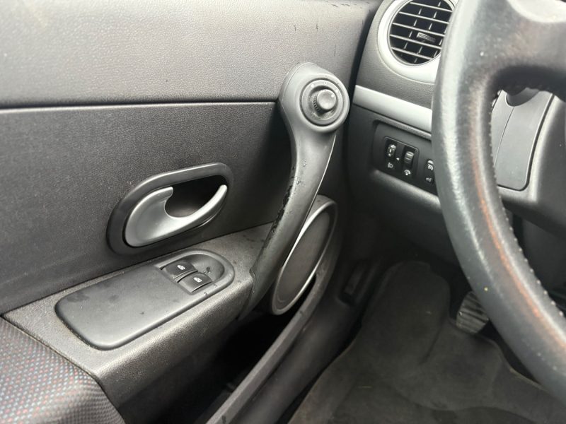 RENAULT CLIO III EXPRESSION 1.5DCI 85cv 