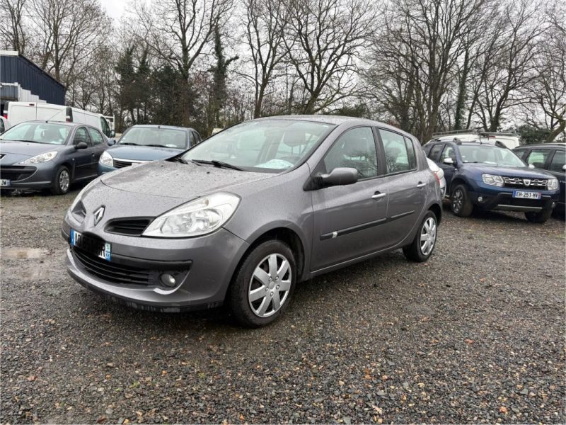RENAULT CLIO III EXPRESSION 1.5DCI 85cv 