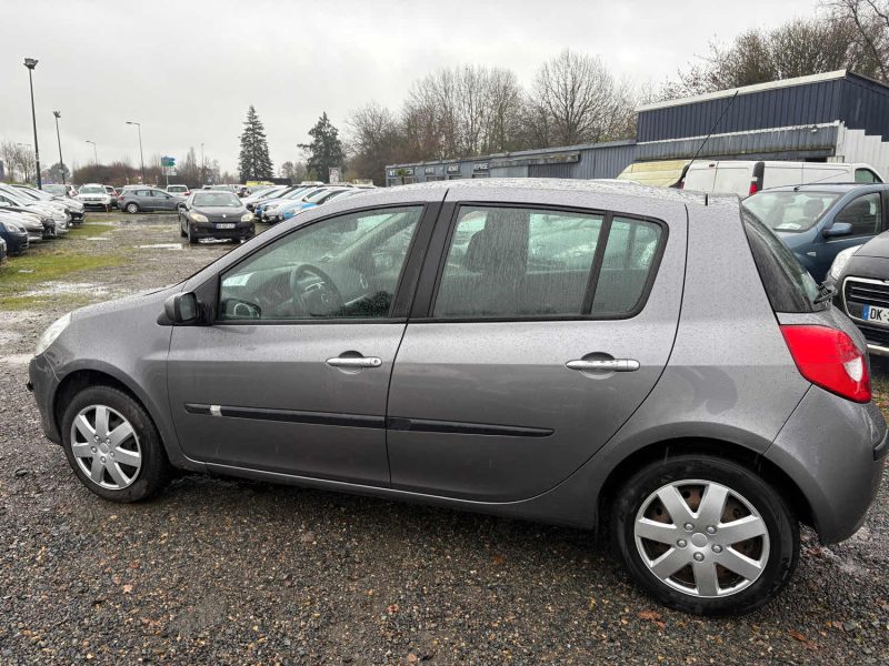 RENAULT CLIO III EXPRESSION 1.5DCI 85cv 