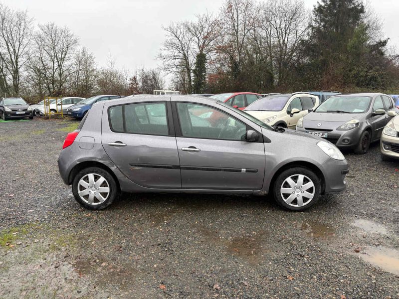 RENAULT CLIO III EXPRESSION 1.5DCI 85cv 