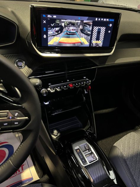 MAGNIFIQUE PEUGEOT 2008 ALLURE HYBRID 136 CH (GARANTIE CONSTRUCTEUR, 1ER MAIN, ENTRETIEN PEUGEOT)