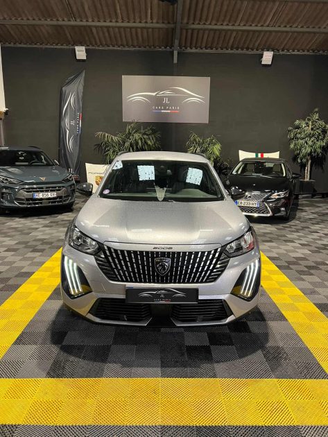 MAGNIFIQUE PEUGEOT 2008 ALLURE HYBRID 136 CH (GARANTIE CONSTRUCTEUR, 1ER MAIN, ENTRETIEN PEUGEOT)