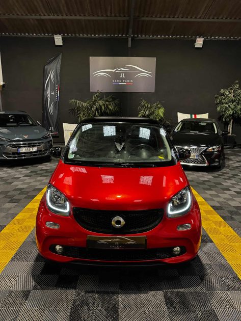 MAGNIFIQUE SMART FORFOUR 1.0 BVA 71 CH (SUIVI D’ENTRETIEN, TOIT PANORAMIQUE, SIÈGES CHAUFFANTS)