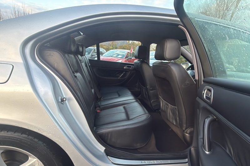 PEUGEOT 607 2.7 V6 HDI 204 EXECUTIVE BVA 