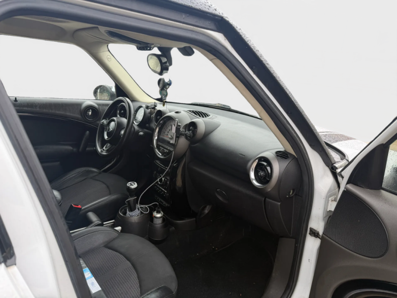 MINI COUNTRYMAN COOPER D 112CH 2011