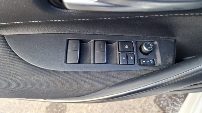 TOYOTA COROLLA 122 CV DYNAMIC 2019