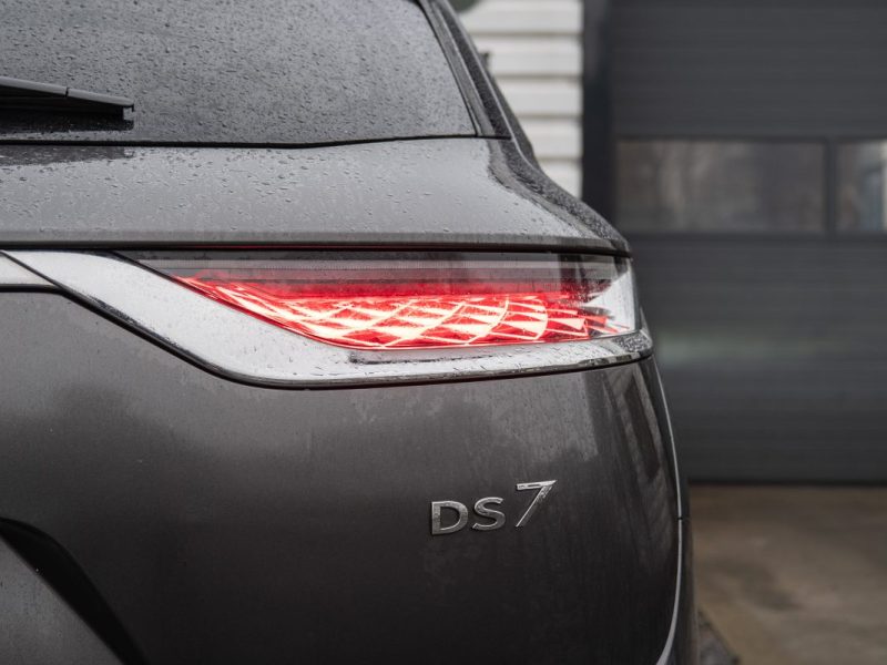 DS DS7 CROSSBACK 2.0 BLUE HDI 180Cv RIVOLI EAT8