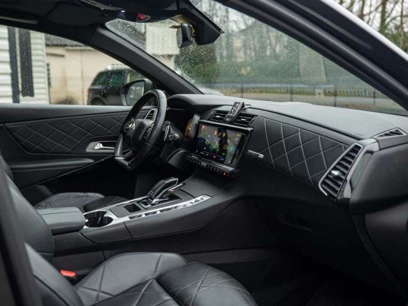 DS DS7 CROSSBACK 2.0 BLUE HDI 180Cv RIVOLI EAT8