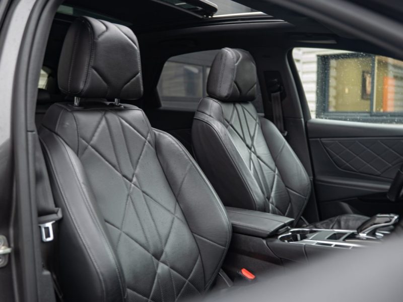 DS DS7 CROSSBACK 2.0 BLUE HDI 180Cv RIVOLI EAT8