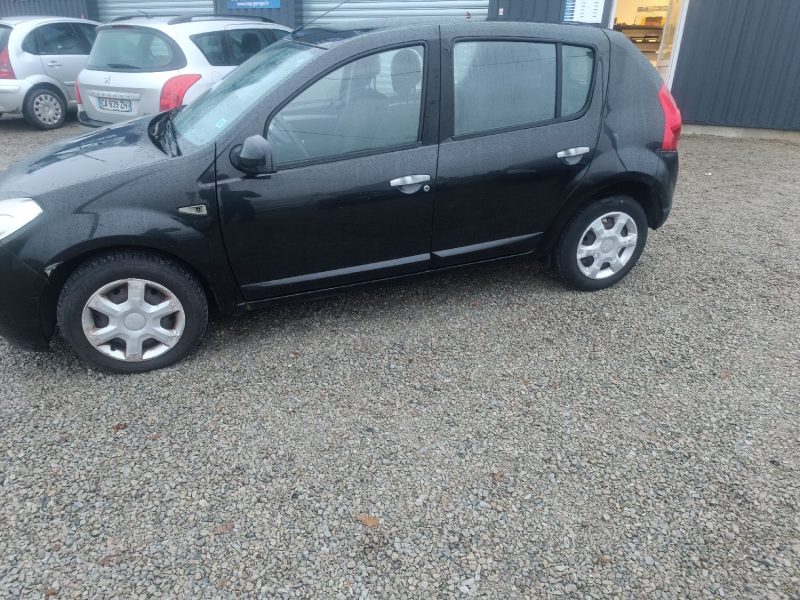 DACIA SANDERO 1.5 DCI 75 FAP ECO2 LAUREATE 2011