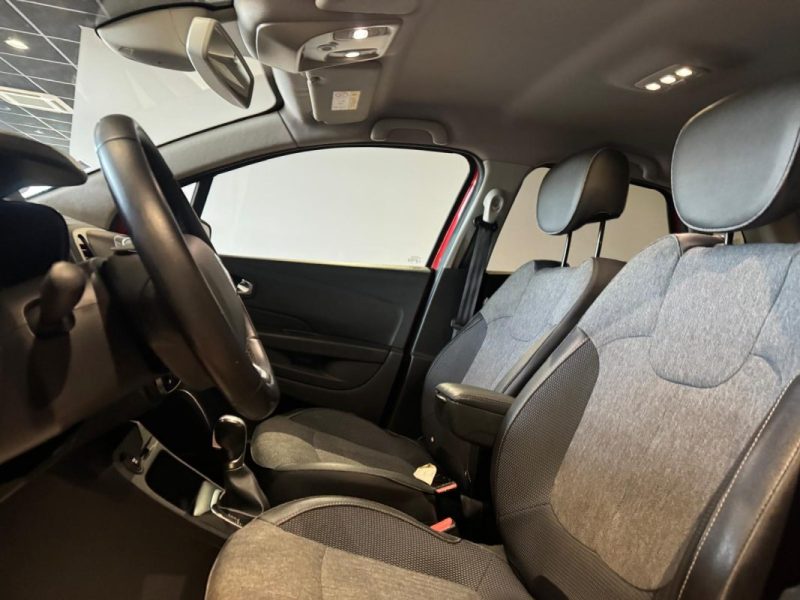 RENAULT CAPTUR 1.3 TCE 150 INTENS EDC / CAMERA / RADAR AV - AR  2019