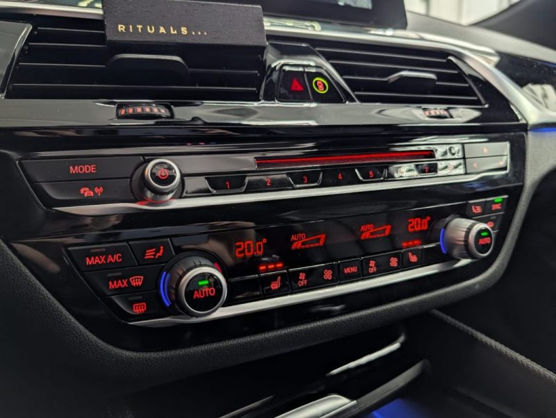 BMW SERIE 6 GT 630D 265ch PACK M 