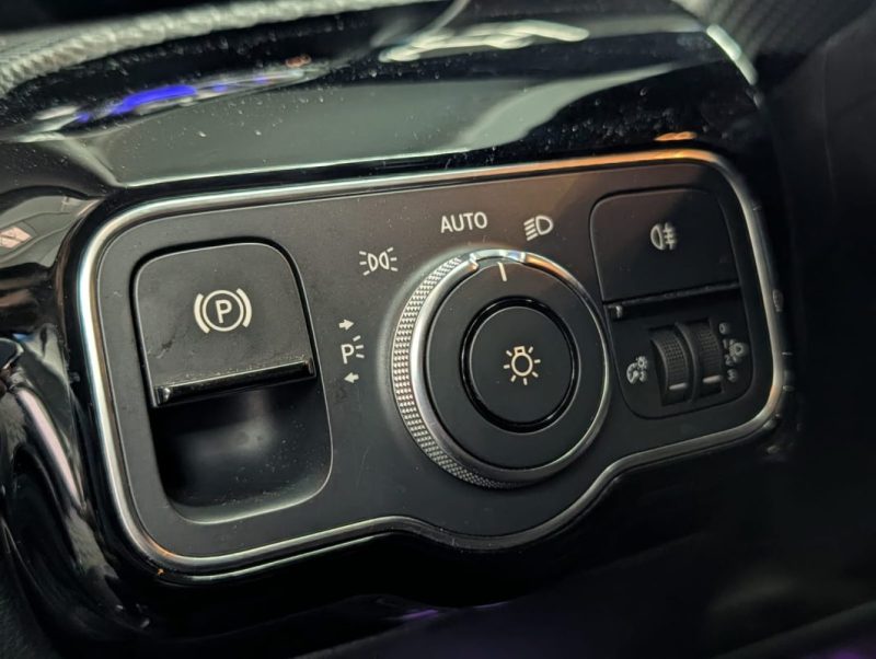 MERCEDES CLASSE A 180 136ch Business Line