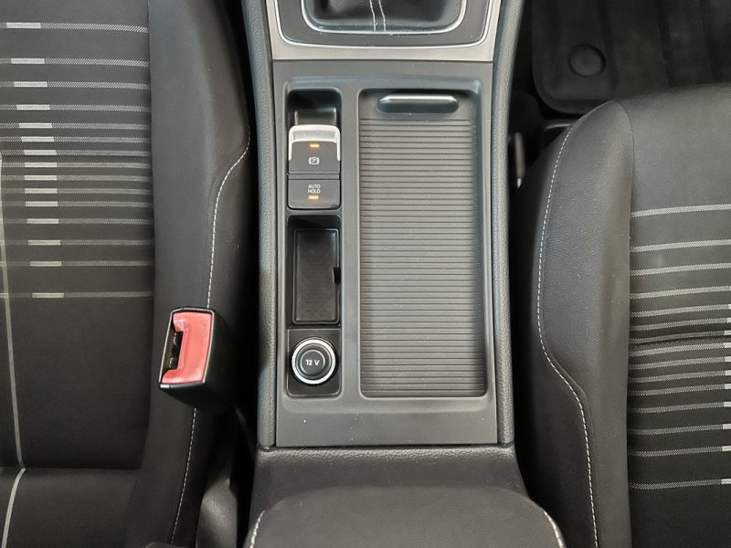 VOLKSWAGEN GOLF VII 7 1.2 TSI 110CV BVM 6 LOUNGE 2016
