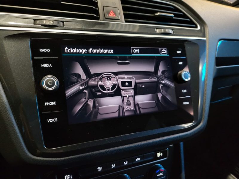 VOLKSWAGEN TIGUAN 2.0 TDI 150CV DSG7 R LINE CARAT / TOIT OUVRANT / ECLAIRAGE D\'AMBANCE / SUIVI COMPLET VOLKSWAGEN