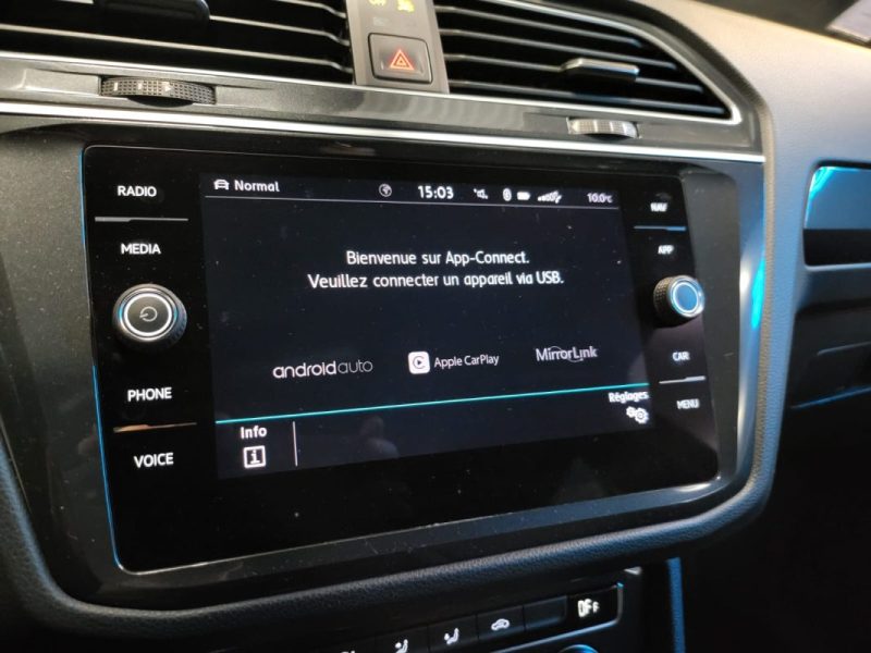 VOLKSWAGEN TIGUAN 2.0 TDI 150CV DSG7 R LINE CARAT / TOIT OUVRANT / ECLAIRAGE D\'AMBANCE / SUIVI COMPLET VOLKSWAGEN