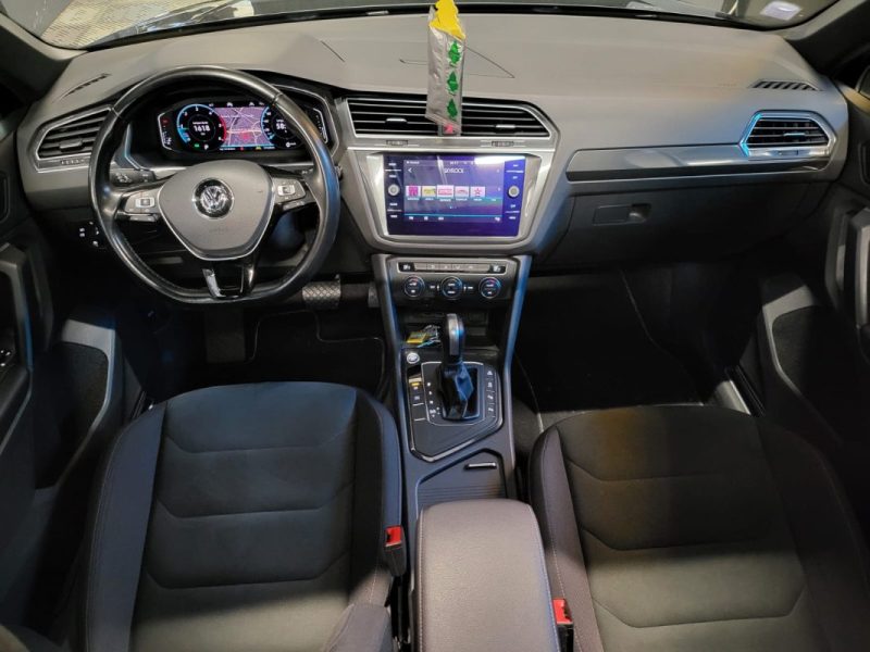 VOLKSWAGEN TIGUAN 2.0 TDI 150CV DSG7 R LINE CARAT / TOIT OUVRANT / ECLAIRAGE D\'AMBANCE / SUIVI COMPLET VOLKSWAGEN