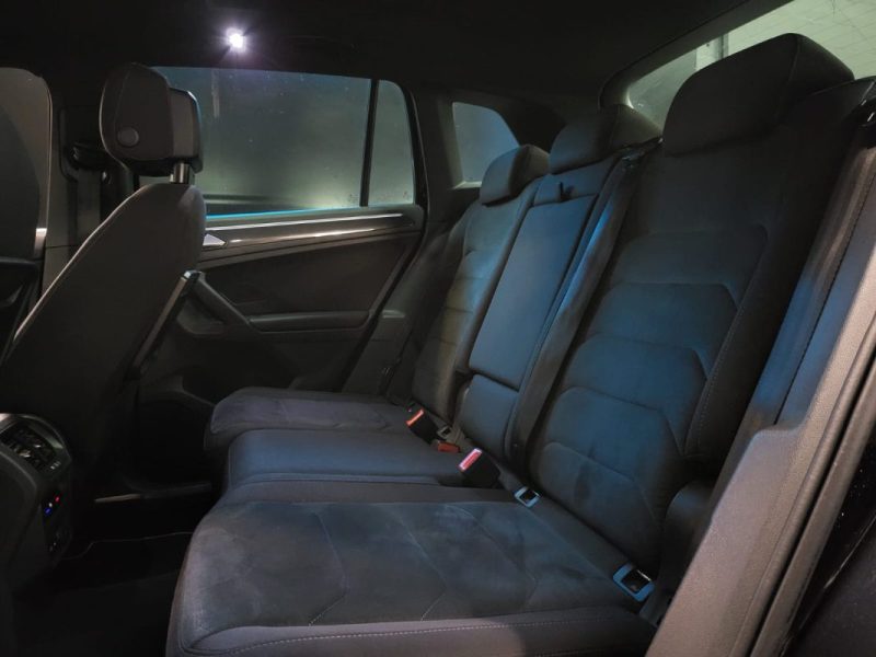 VOLKSWAGEN TIGUAN 2.0 TDI 150CV DSG7 R LINE CARAT / TOIT OUVRANT / ECLAIRAGE D\'AMBANCE / SUIVI COMPLET VOLKSWAGEN